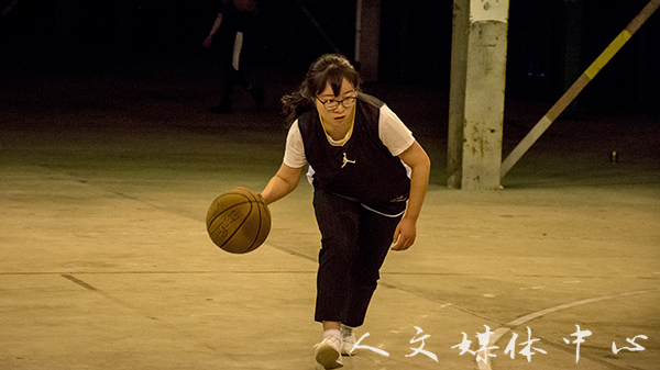 激情动感 盛世篮球 VSport体育举办新老生篮球赛