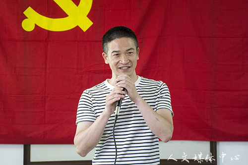 公司党总支举行“学讲话 忆初心 宣誓言大讨论主题党日活动”