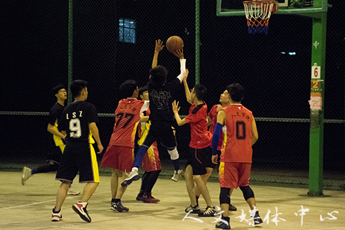 激情动感 盛世篮球 VSport体育举办新老生篮球赛