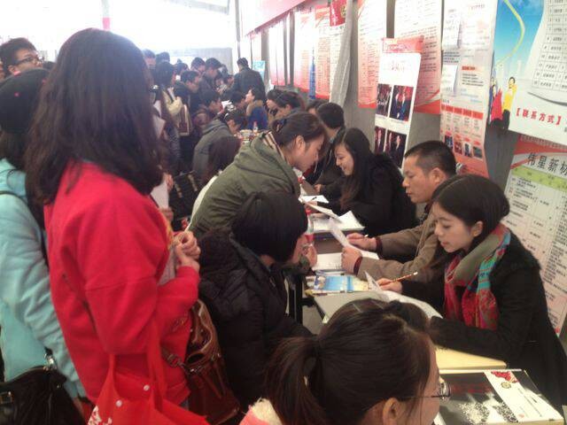 公司2014届毕业生校园招聘会圆满收官