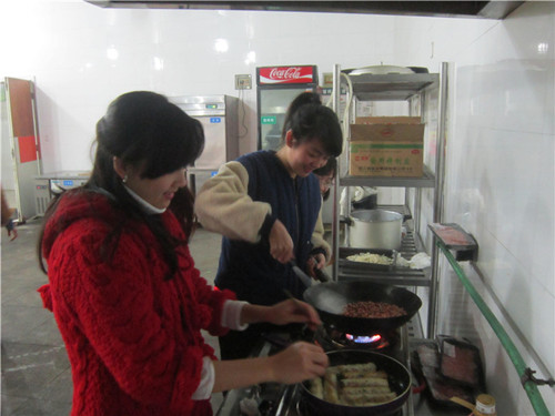 VSport体育举办职工跨年晚宴