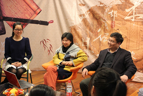 仰望天空,聚焦时政