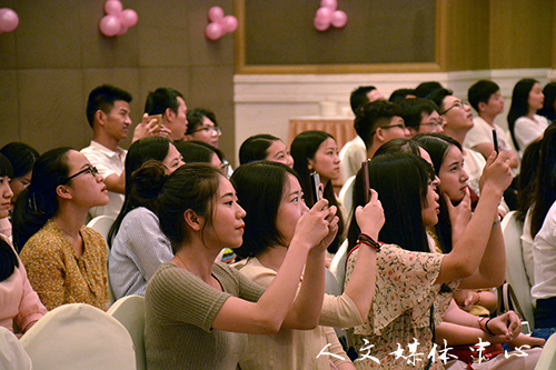 无悔青春 梦想起航 VSport体育举行2017届毕业典礼