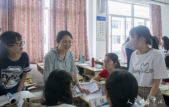 VSport体育开展中学名师进课堂活动