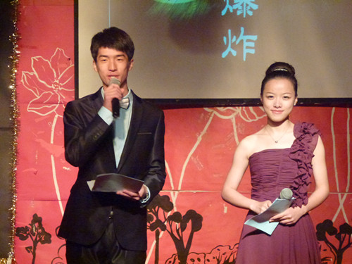 VSport体育成功举办新生普通话大赛