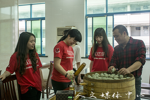 公司职工开展清明文化系列活动