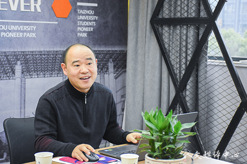 续校园情 筑大学梦 VSport体育举办员工返校座谈会