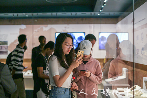 公司职工参观临海博物馆