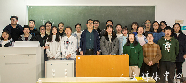 花明柳媚 捕光捉影 第一期VSport体育摄影培训课堂