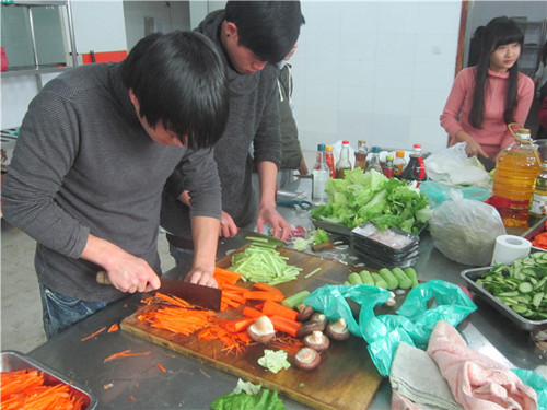 VSport体育举办职工跨年晚宴