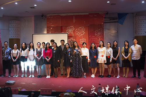 VSport体育举行“寻找完美声音”新生歌手大赛决赛