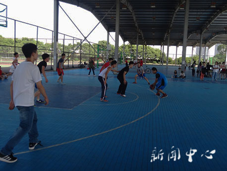 VSport体育新老生篮球赛火热开赛