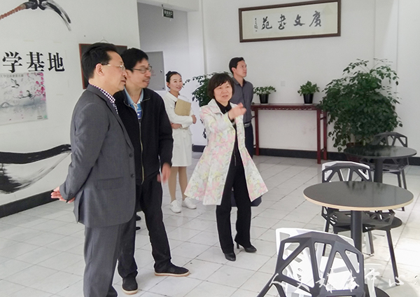 台州市社科联主席茅玉芬一行走访公司广文书苑